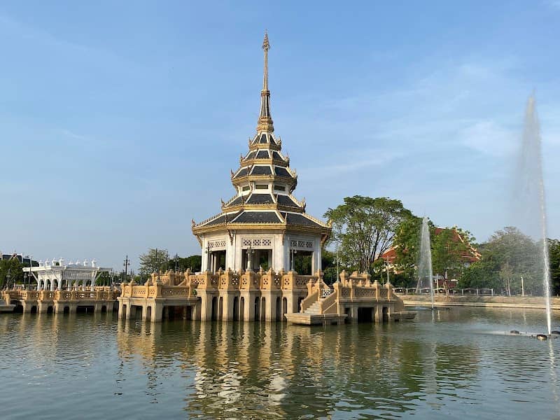 Chaloem Kanchanaphisek Park - Image 1