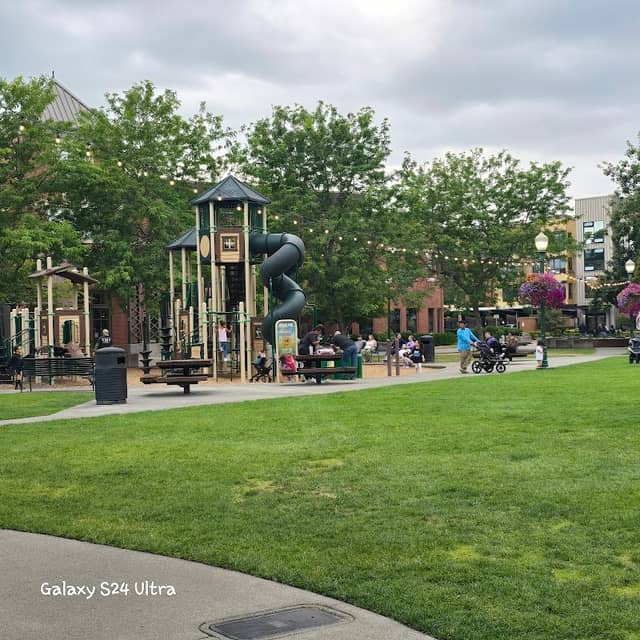 Pioneer Park - Image 2