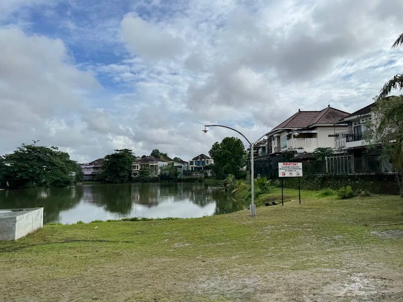 Danau Villa Tamara - Image 1