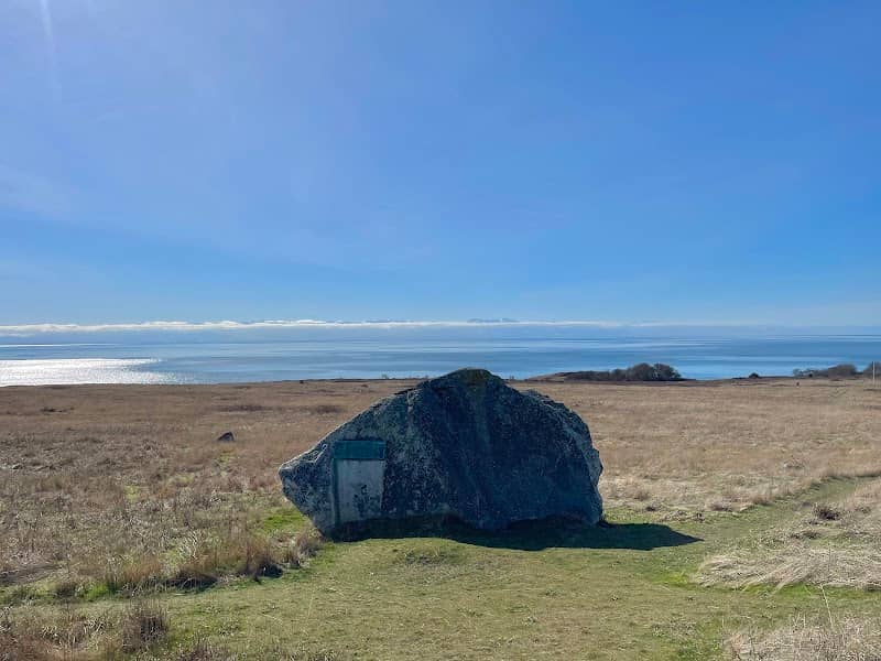 Robert's Redoubt - Image 1