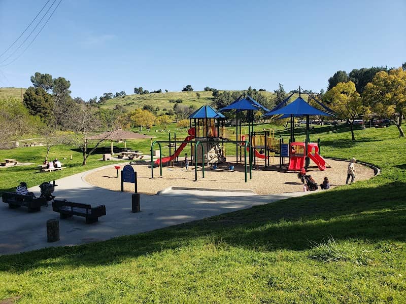 Frank G. Bonelli Regional Park - Image 4
