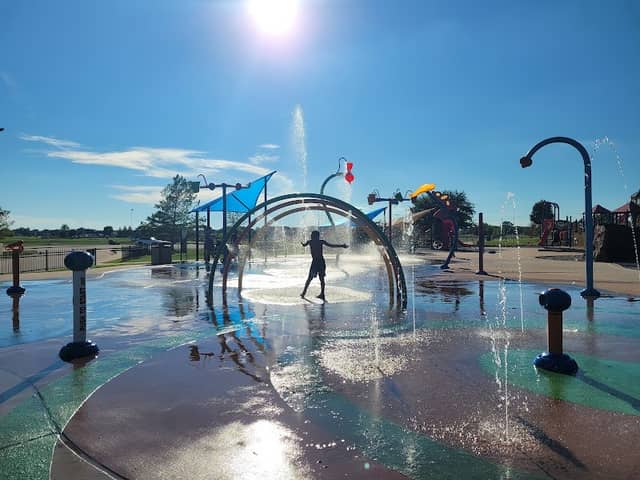 Bentley Park Splash Pad - Image 1