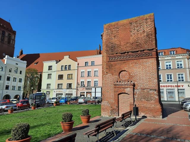 Ruiny Ratusza - Image 1