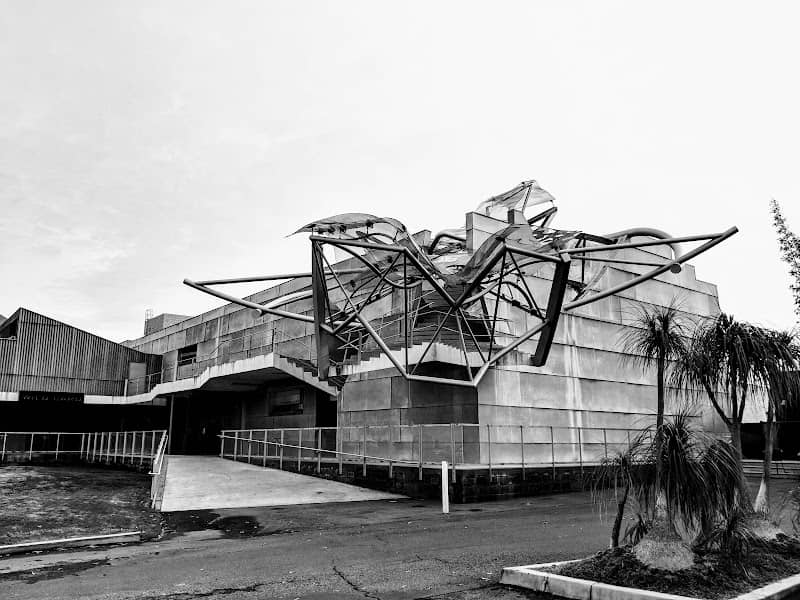 Umbrella by Eric Owen Moss Architects - Image 2