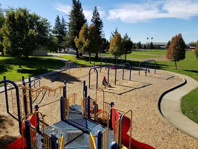 Tennyson Park - Image 2