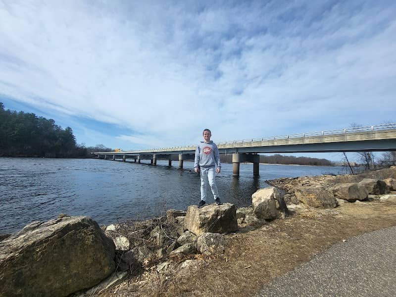 Wayside Park / Boat Ramp - Image 1