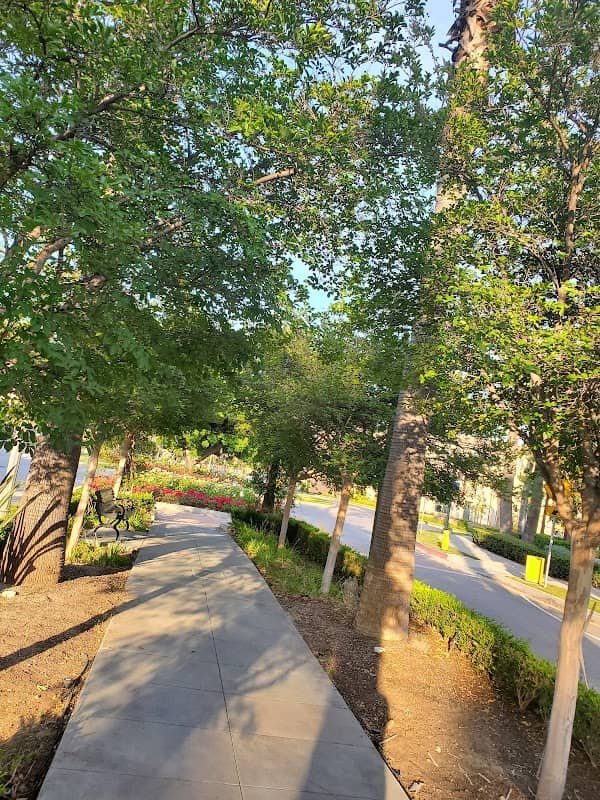 The Promenade East - Image 2