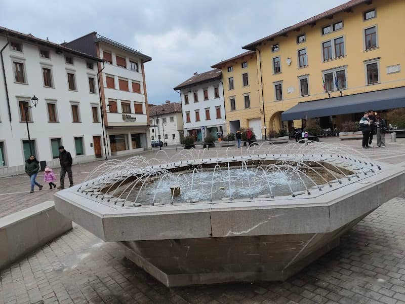 Fontana - Image 1