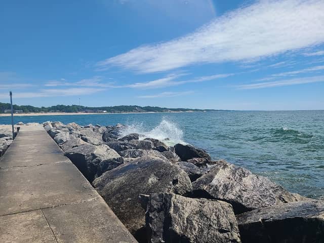 Muskegon South Breakwater Light Beacon Station - Image 3