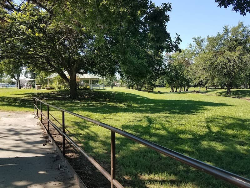Centennial Park - Image 2