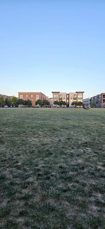 Tuller Square Park - Image 1