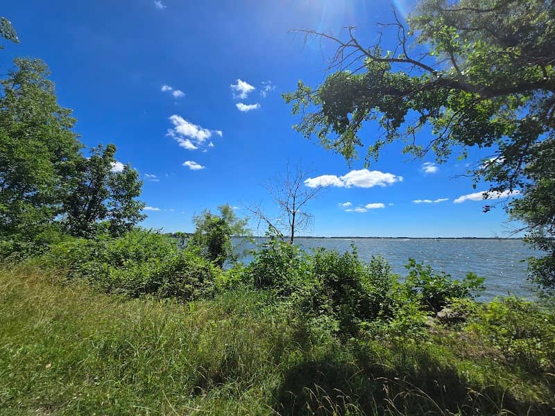 Pew Island Trailhead. - Image 2