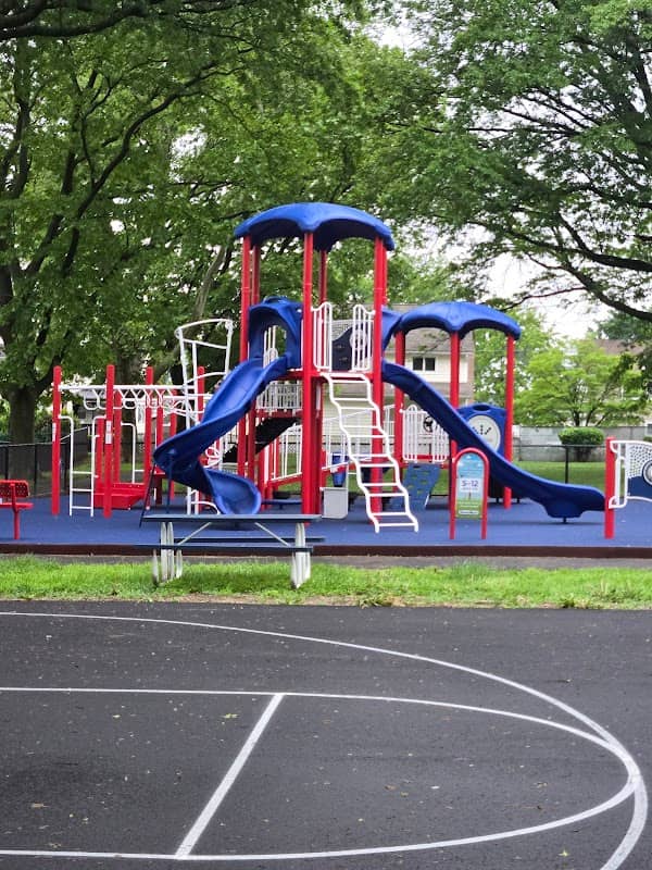Robin Hood Park - Image 2