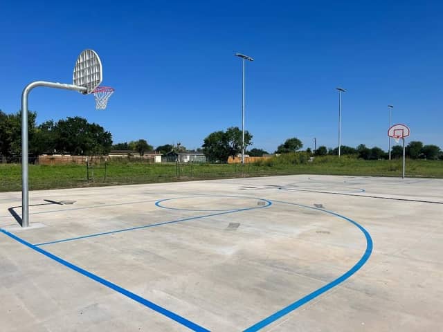 Weslaco City Park North - Image 2