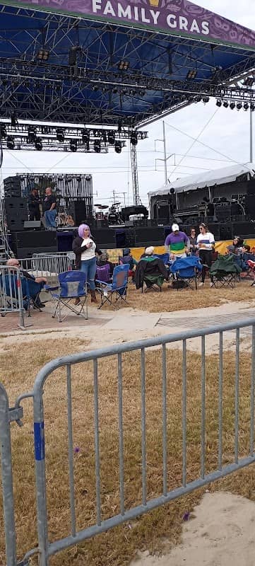 Mardi Gras Plaza - Image 1