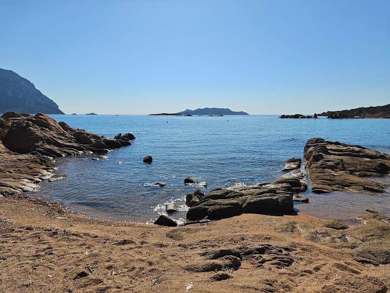 Spiaggia Cala Finanza - Image 1