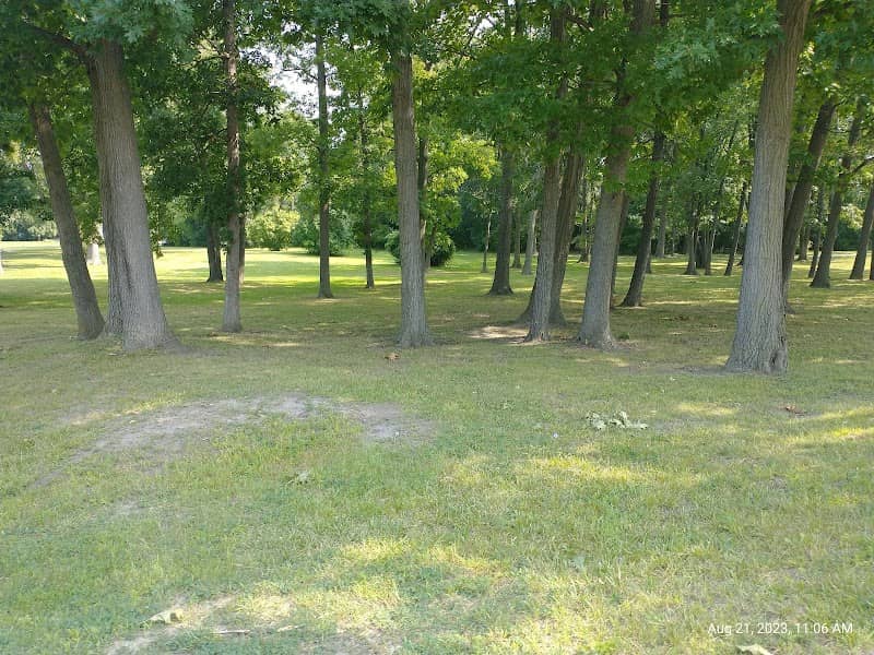 Compton Park - Image 1