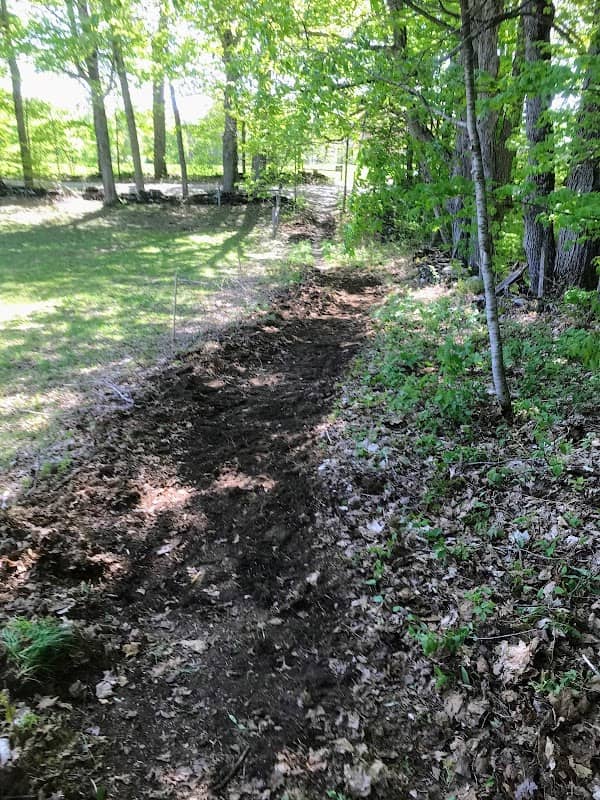 Center Road Trailhead - Image 1