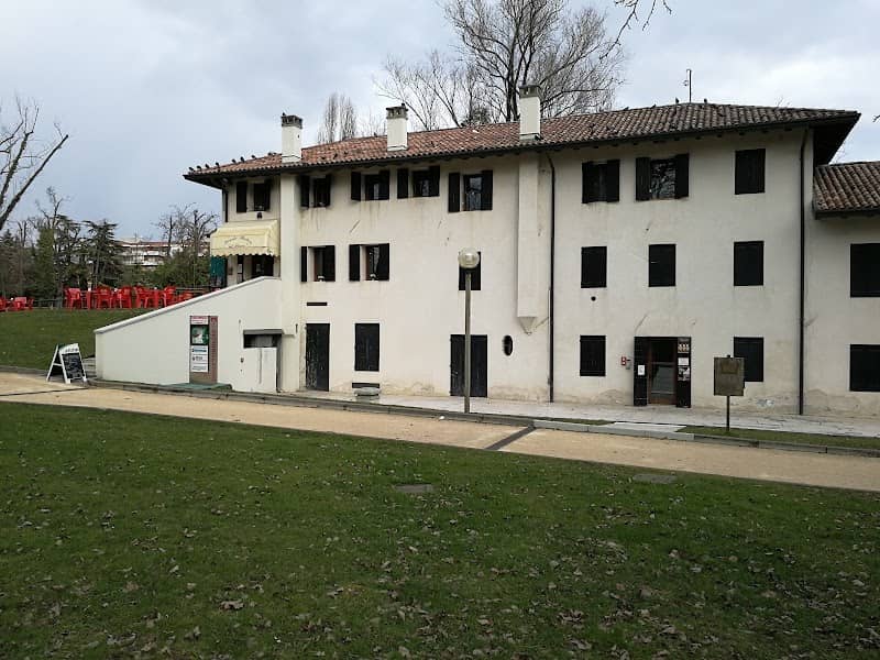 Valentine Park - Image 1