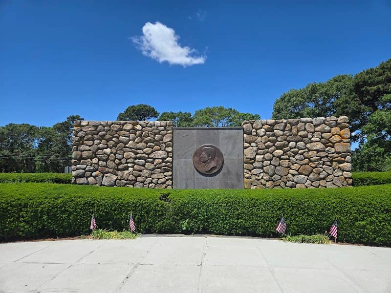 Veterans Memorial Park - Image 2