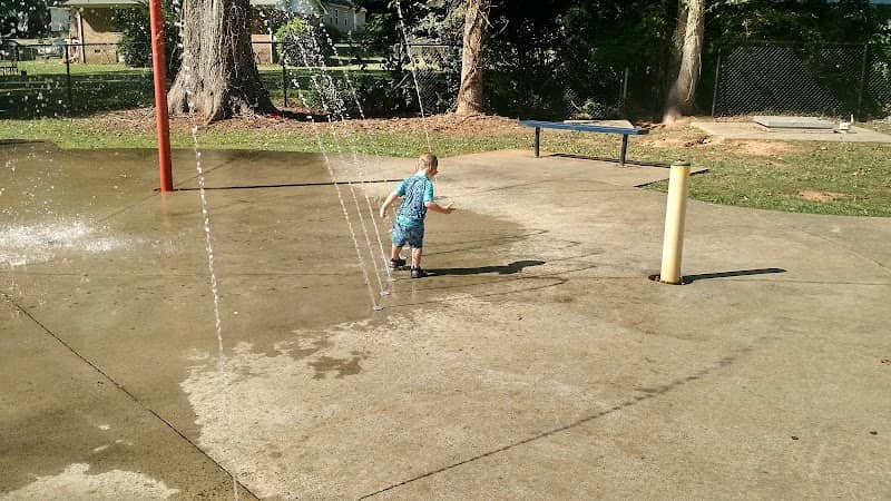 Steele Street Park - Image 1
