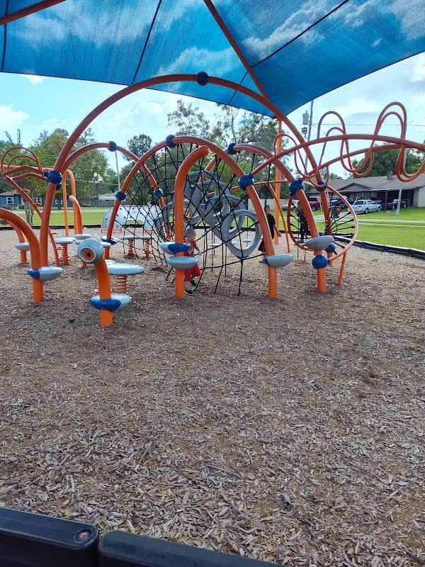 Cherokee Park - Image 2