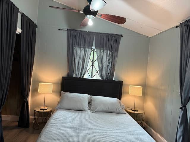Waterfront View Retreat - Image 2
