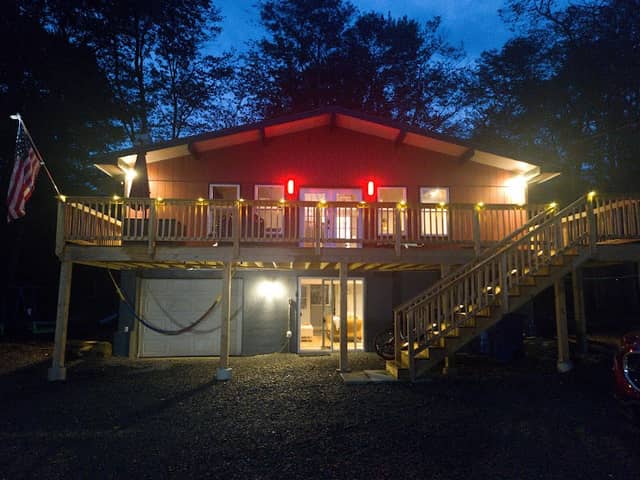 Waterfront View Retreat - Image 1