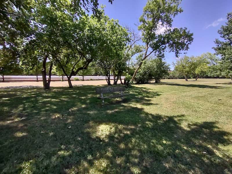 Lahser Woods Park - Image 2
