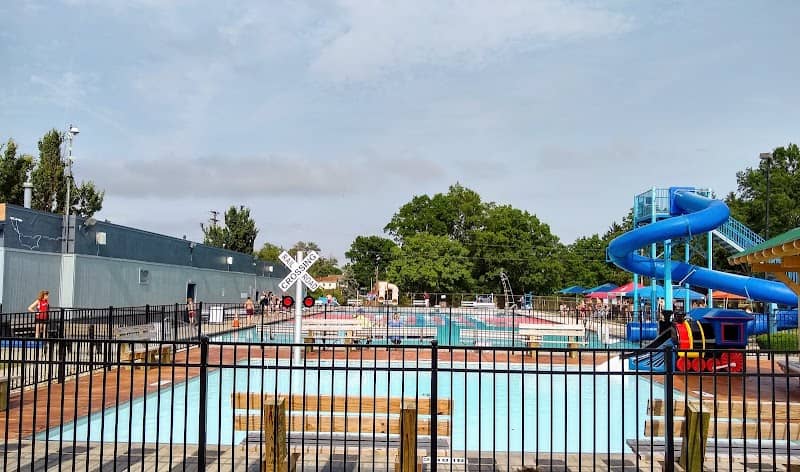 Willard Swimming Pool - Image 1