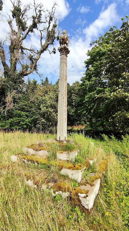 Old Rossie Market Cross - Image 2