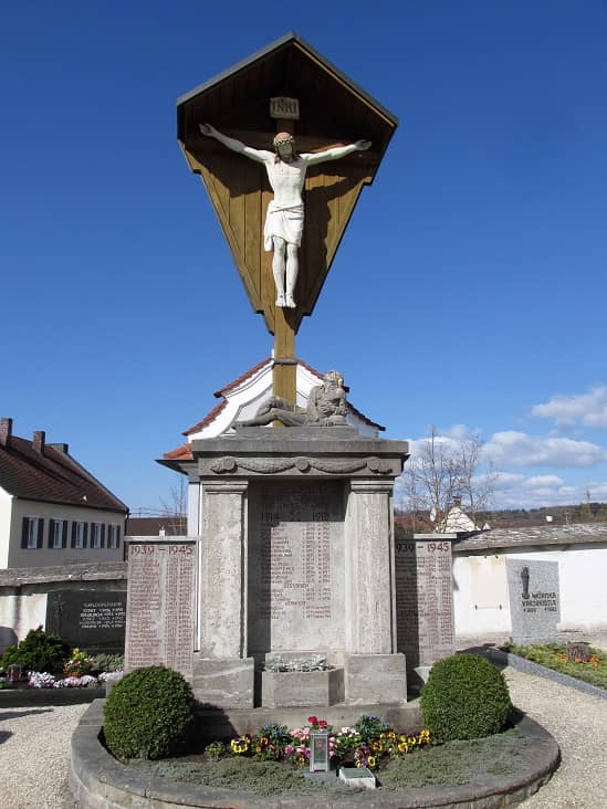 Kriegerdenkmal - Image 1