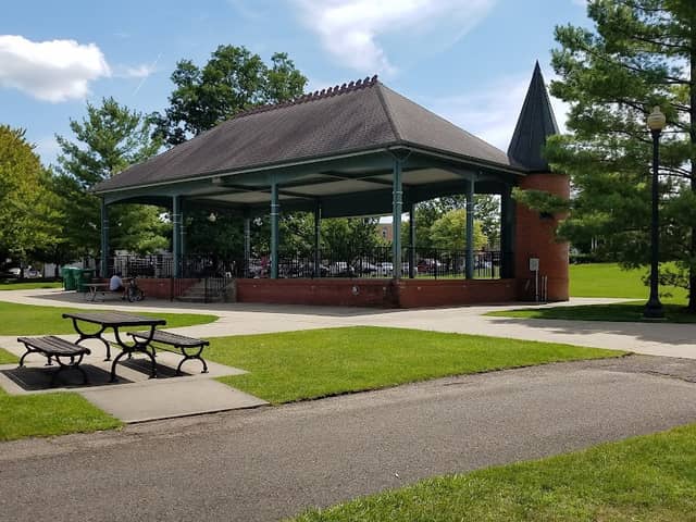 Riverfront Park - Image 1
