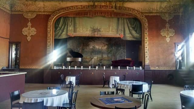 (BBOH) OPERA HOUSEC/O Frosty's Spirits & Social Club - Image 1