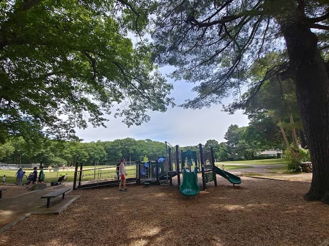 Auburndale Park - Image 2