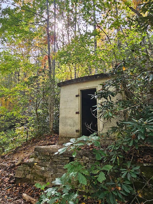 Roaring Fork Falls Trailhead - Image 3