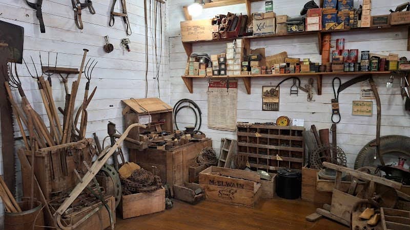 W.H Tupper General Merchandise Museum - Image 2