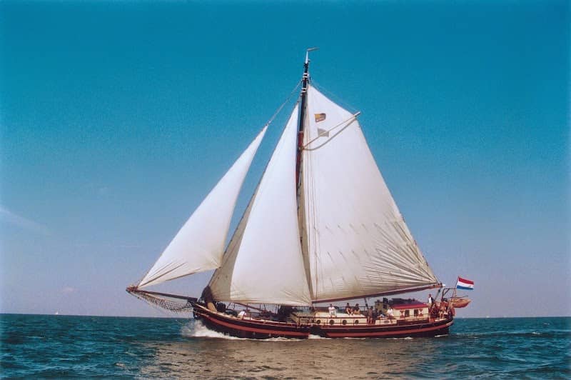 "Amore Vici" sailcharter - Image 2