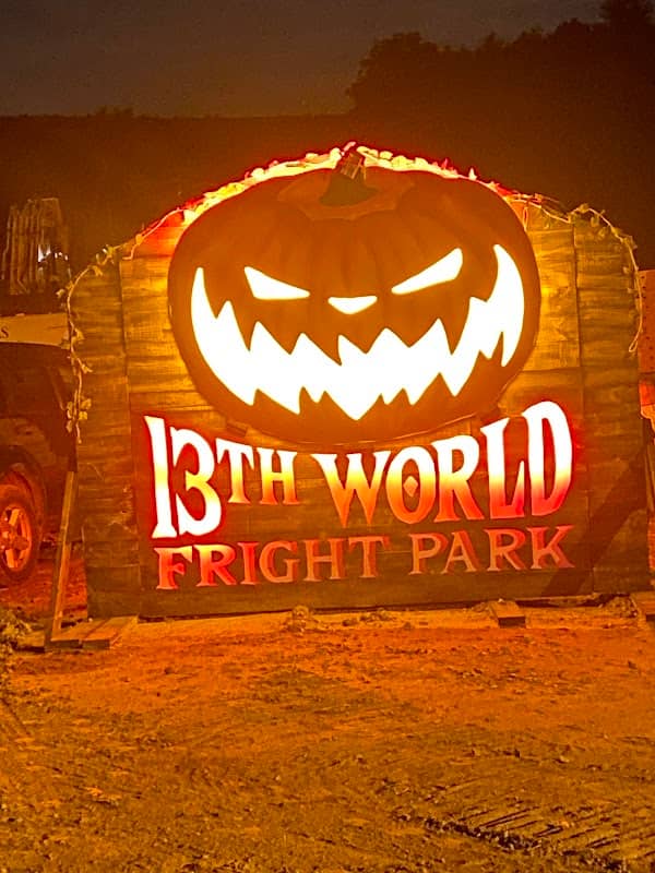 13th World Frightpark - Image 1