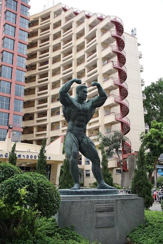 Stronger Skulptur - Image 1