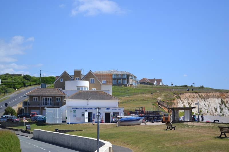 Freshwater bay isle of wight - Image 2