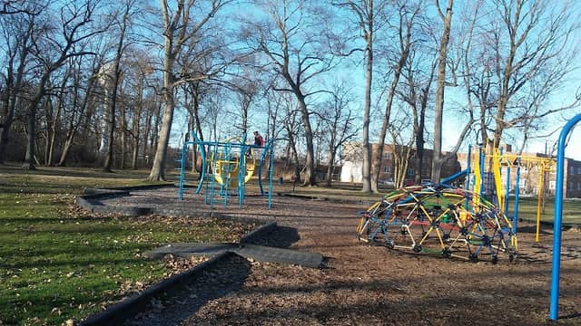 Deindorfer Woods Park - Image 1