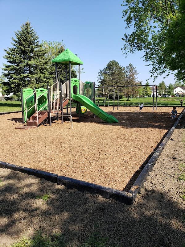 Hayden Run Village Park - Image 1