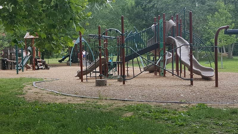 Hugh Moore Park - Image 1