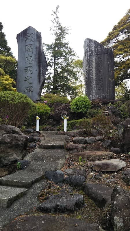 忠霊塔 - Image 1