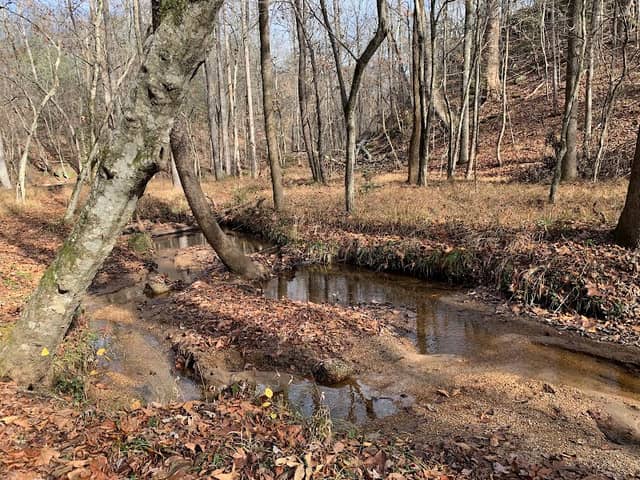 40 Acre Rock Upper Parking - Image 1