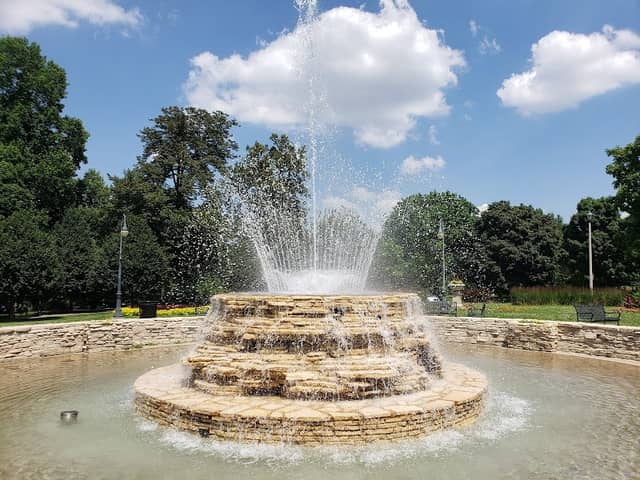 Vander Veer Botanical Park - Image 2