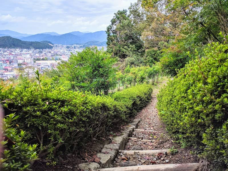 Kitayama Park ,Ayuzaki Castle Ruins - Image 2
