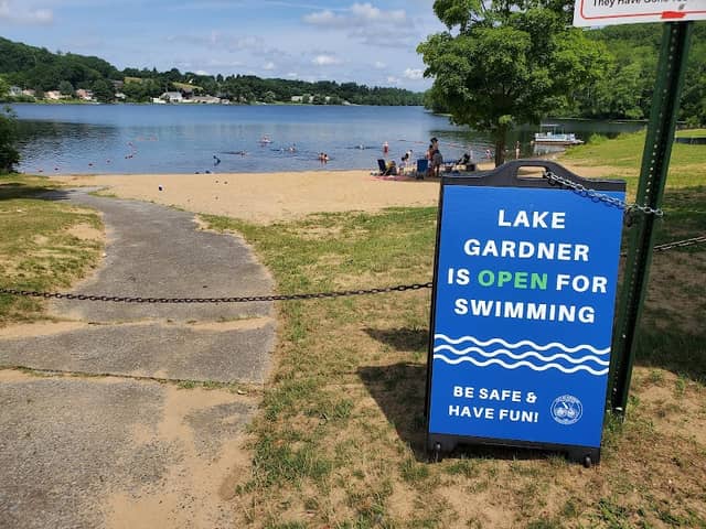 Lake Gardner Beach - Image 2
