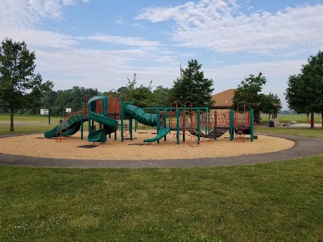 Southview Park - Image 2
